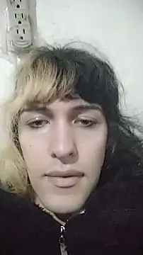 Snapshot of MakiMorningstar chatting on March 2026 11:41:01 PM MakiMorningstar online show from March 2026 11:41:01 PM