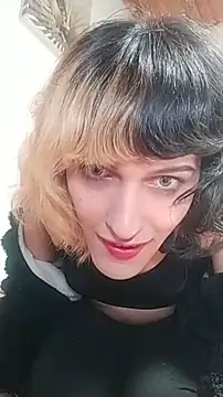 Snapshot of MakiMorningstar chatting on March 2026 04:46:01 PM MakiMorningstar online show from March 2026 04:46:01 PM