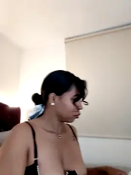 nathyjonees online show from June 2026 10:17:02 AM