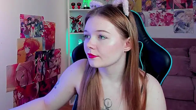 Snapshot of ElinaVale chatting on April 2026 05:21:02 PM ElinaVale online show from April 2026 05:21:02 PM