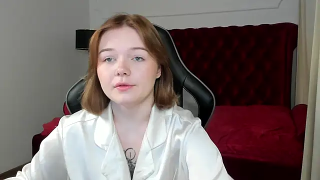 ElinaVale online show from July 2026 05:04:02 AM