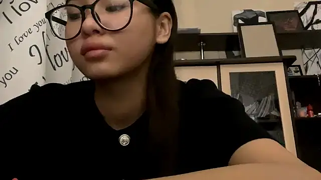 Snapshot of CatherineForbes chatting on March 2026 12:54:01 PM CatherineForbes online show from March 2026 12:54:01 PM