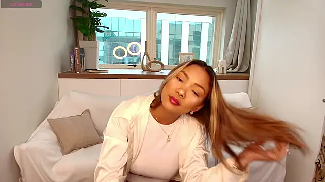 Snapshot of Debra_Fox chatting on March 2026 02:34:01 PM Debra Fox online show from March 2026 02:34:01 PM