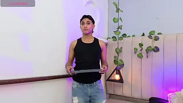 Snapshot of Morgan_Bladee chatting on March 2026 05:08:01 AM Morgan Bladee online show from March 2026 05:08:01 AM