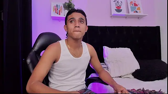 Snapshot of Morgan_Bladee chatting on April 2026 04:54:01 AM Morgan Bladee online show from April 2026 04:54:01 AM