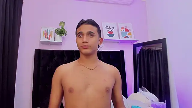 Snapshot of Morgan_Bladee chatting on April 2026 04:59:01 AM Morgan Bladee online show from April 2026 04:59:01 AM