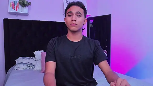 Snapshot of Morgan_Bladee chatting on April 2026 05:43:02 AM Morgan Bladee online show from April 2026 05:43:02 AM