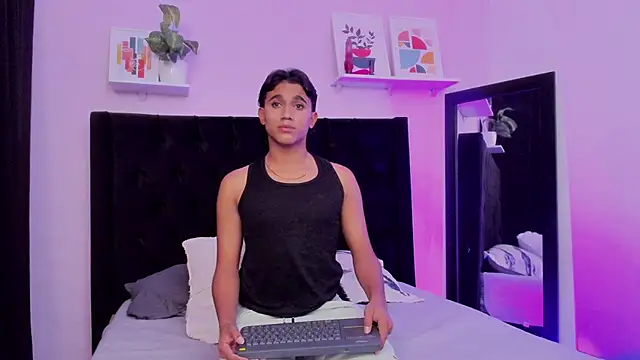 Snapshot of Morgan_Bladee chatting on April 2026 05:10:02 AM Morgan Bladee online show from April 2026 05:10:02 AM