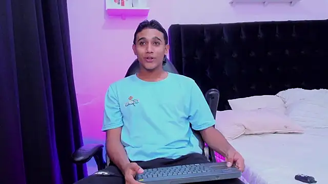 Snapshot of Morgan_Bladee chatting on April 2026 05:12:02 AM Morgan Bladee online show from April 2026 05:12:02 AM