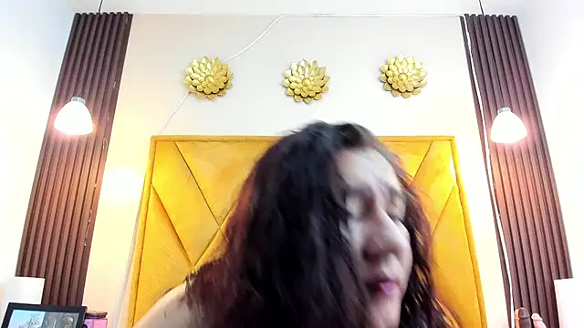 Lilith Ricci online show from July 2026 11:50:01 AM
