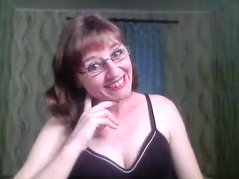 Snapshot of Alisaprice077 chatting on May 2026 03:07:01 PM Alisaprice077 online show from May 2026 03:07:01 PM