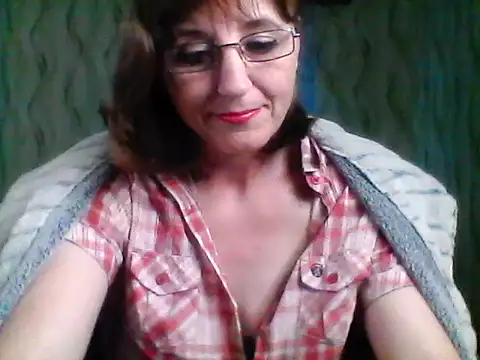 Snapshot of Alisaprice077 chatting on May 2026 12:46:01 PM Alisaprice077 online show from May 2026 12:46:01 PM