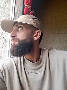 Snapshot of kaetanor chatting on April 2026 12:11:02 PM kaetanor online show from April 2026 12:11:02 PM