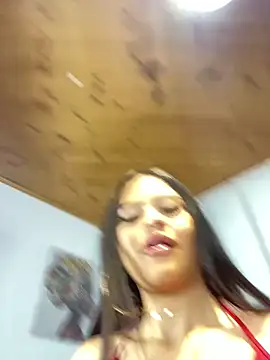 Snapshot of Cloe_pink1 chatting on April 2026 01:33:02 PM Cloe pink1 online show from April 2026 01:33:02 PM