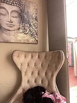 Snapshot of Cloe_pink1 chatting on April 2026 01:50:02 PM Cloe pink1 online show from April 2026 01:50:02 PM