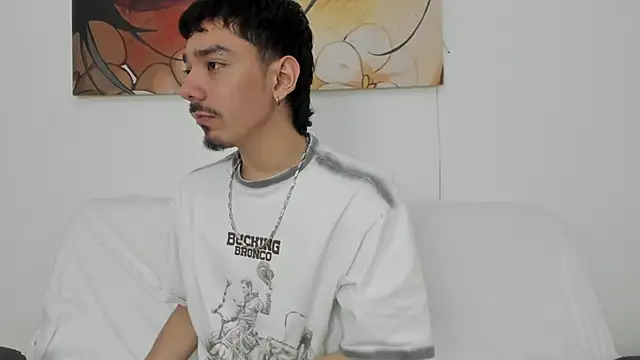 Snapshot of finn_jackson chatting on March 2026 07:28:01 PM finn jackson online show from March 2026 07:28:01 PM