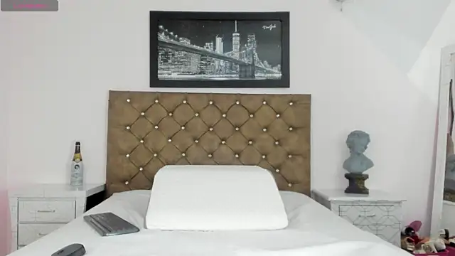 Snapshot of finn_jackson chatting on April 2026 08:01:02 PM finn jackson online show from April 2026 08:01:02 PM