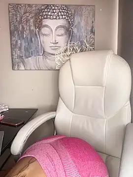 Snapshot of chanell_pinkk chatting on March 2026 01:03:02 PM chanell pinkk online show from March 2026 01:03:02 PM