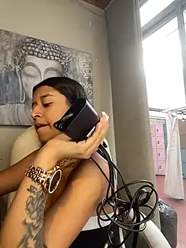 Snapshot of chanell_pinkk chatting on April 2026 01:27:02 PM chanell pinkk online show from April 2026 01:27:02 PM