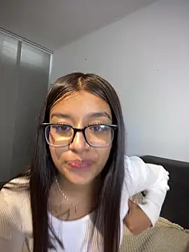 Snapshot of chanell_pinkk chatting on April 2026 01:34:02 PM chanell pinkk online show from April 2026 01:34:02 PM