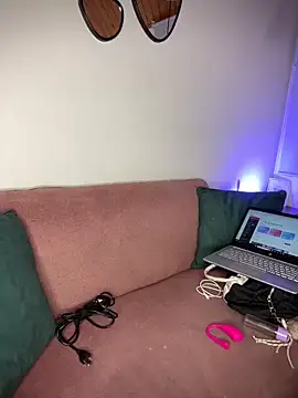 Snapshot of chanell_pinkk chatting on April 2026 01:28:02 PM chanell pinkk online show from April 2026 01:28:02 PM