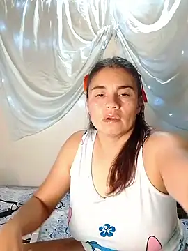 Snapshot of BettyBoo_w chatting on March 2026 11:03:01 AM BettyBoo w online show from March 2026 11:03:01 AM