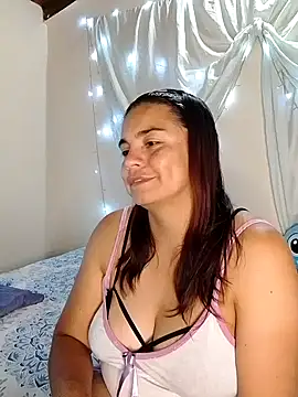 Snapshot of BettyBoo_w chatting on March 2026 11:38:01 AM BettyBoo w online show from March 2026 11:38:01 AM