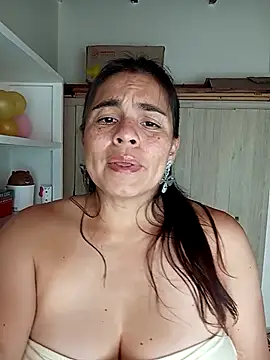 Snapshot of BettyBoo_w chatting on April 2026 01:29:02 PM BettyBoo w online show from April 2026 01:29:02 PM