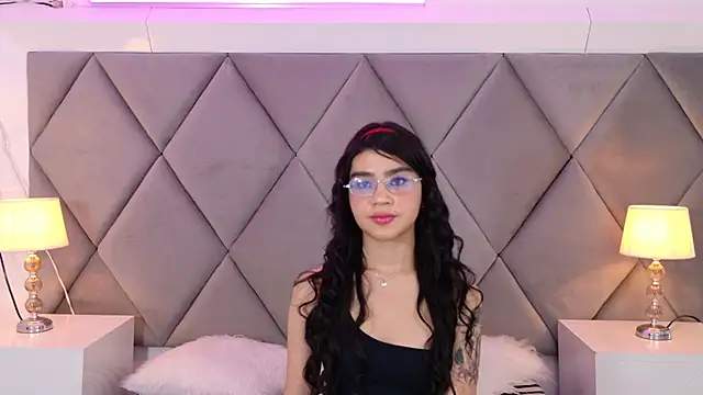 Snapshot of OliviaDiaz chatting on March 2026 08:52:01 PM OliviaDiaz online show from March 2026 08:52:01 PM