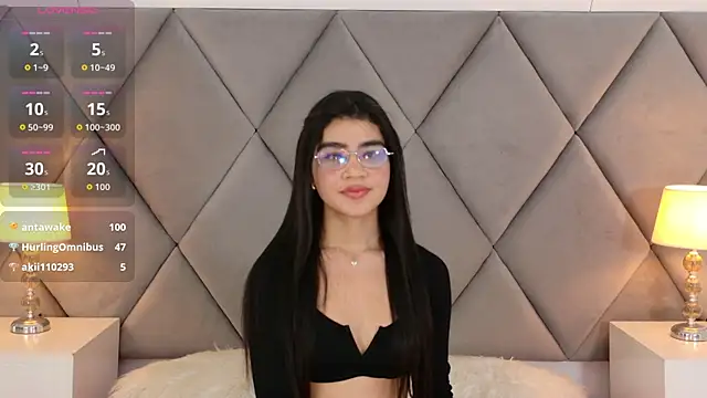 Snapshot of OliviaDiaz chatting on April 2026 09:39:33 PM OliviaDiaz online show from April 2026 09:39:33 PM