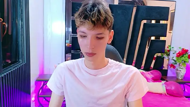 Stefany PiInk online show from March 2026 12:54:02 PM