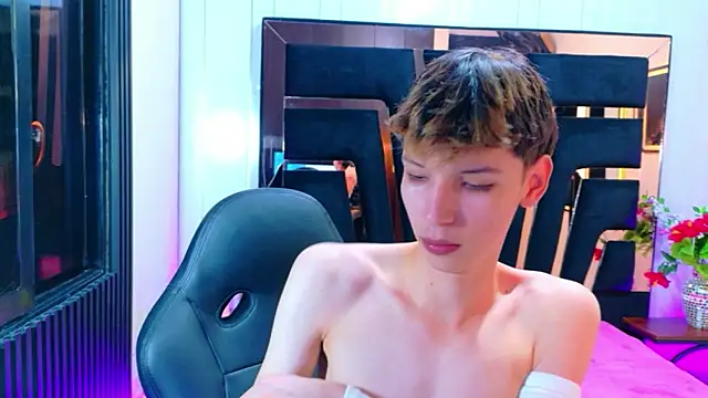 Stefany PiInk online show from March 2026 12:11:01 PM