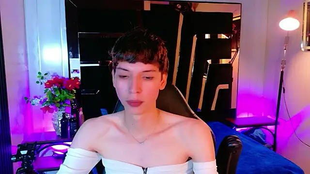 Snapshot of Stefany_PiInk chatting on May 2026 12:43:01 PM Stefany PiInk online show from May 2026 12:43:01 PM