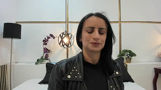 Snapshot of BrendaCantorel chatting on March 2026 11:58:01 AM BrendaCantorel online show from March 2026 11:58:01 AM