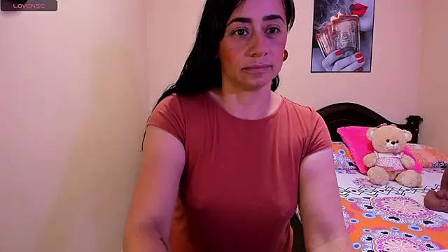 Snapshot of sara_florez12 chatting on April 2026 11:15:02 AM sara florez12 online show from April 2026 11:15:02 AM