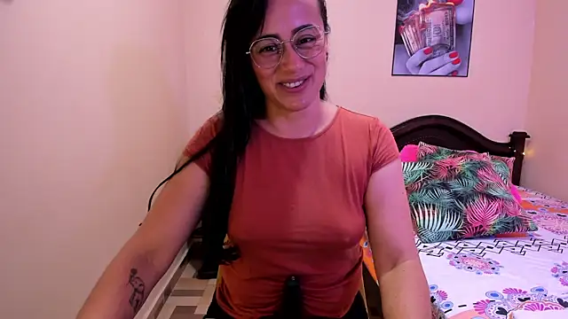 sara florez12 online show from May 2026 04:04:02 PM