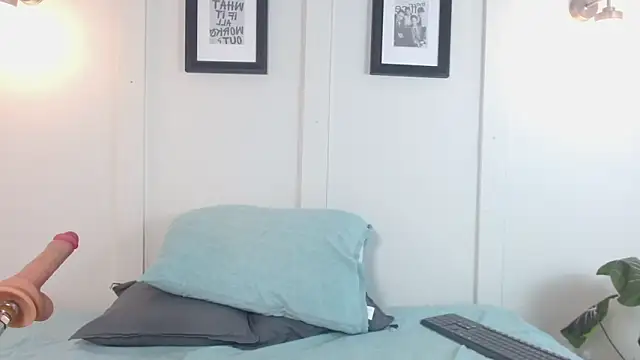 Snapshot of Fer_Luxx chatting on March 2026 11:37:02 AM Fer Luxx online show from March 2026 11:37:02 AM