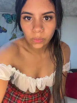 Snapshot of Jarilin-Mia chatting on March 2026 03:11:02 AM Jarilin-Mia online show from March 2026 03:11:02 AM