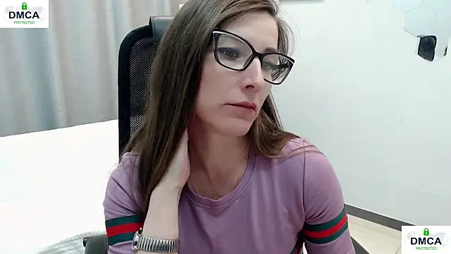 Snapshot of eva_lady chatting on April 2026 10:08:02 AM eva lady online show from April 2026 10:08:02 AM