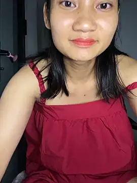 Snapshot of -Lilyn- chatting on April 2026 06:17:01 PM -Lilyn- online show from April 2026 06:17:01 PM