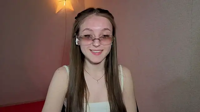 Snapshot of Sweet_Pussy_Girl chatting on April 2026 01:07:01 PM Sweet Pussy Girl online show from April 2026 01:07:01 PM