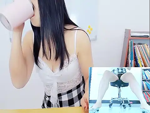 Snapshot of only-01 chatting on April 2026 01:47:02 AM only-01 online show from April 2026 01:47:02 AM