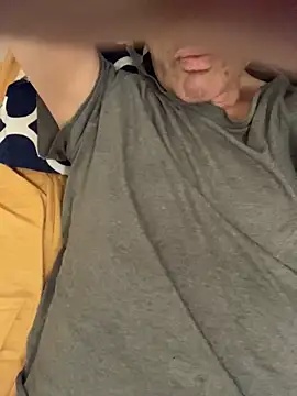 Snapshot of ParisSlut chatting on April 2026 10:12:01 PM ParisSlut online show from April 2026 10:12:01 PM