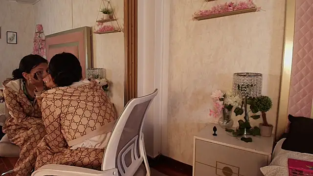 Snapshot of Madii_ chatting on March 2026 12:17:02 PM Madii online show from March 2026 12:17:02 PM