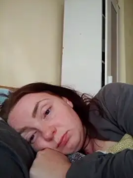 Snapshot of Bella-Monroe chatting on April 2026 05:04:02 PM Bella-Monroe online show from April 2026 05:04:02 PM
