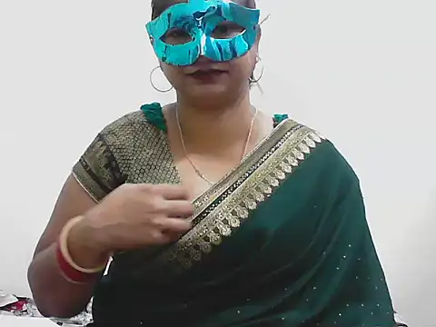 Snapshot of hard_to_do__ chatting on April 2026 04:37:01 PM hard to do online show from April 2026 04:37:01 PM