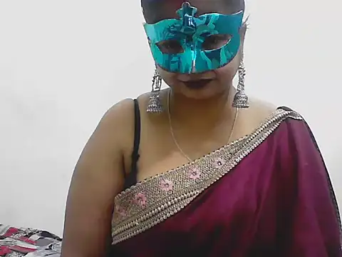 Snapshot of hard_to_do__ chatting on April 2026 05:17:01 PM hard to do online show from April 2026 05:17:01 PM