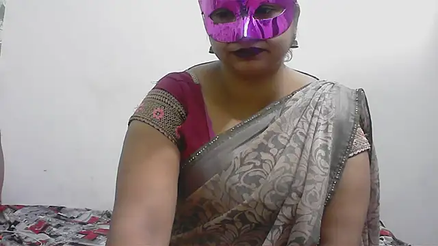 Snapshot of hard_to_do__ chatting on April 2026 03:52:01 PM hard to do online show from April 2026 03:52:01 PM