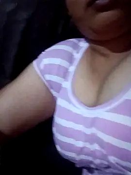 Snapshot of brinda_khanna chatting on March 2026 05:07:01 PM brinda khanna online show from March 2026 05:07:01 PM