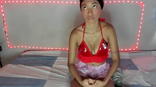 Snapshot of keen_boy chatting on April 2026 08:28:02 PM keen boy online show from April 2026 08:28:02 PM